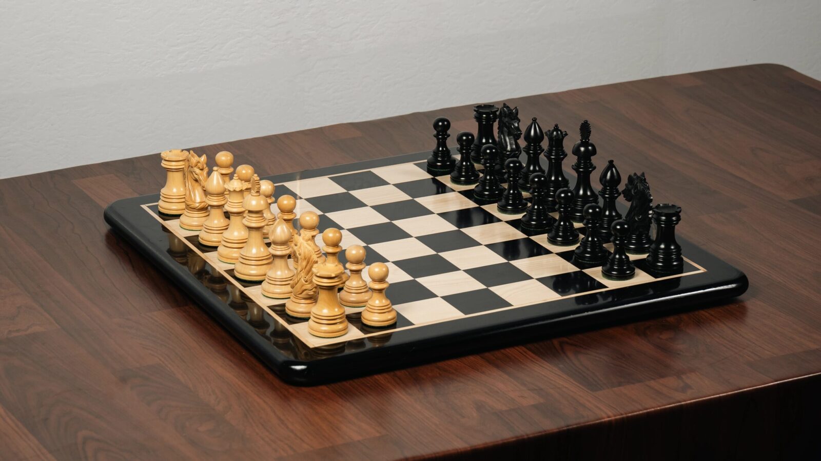 Prestige staunton wooden chess set