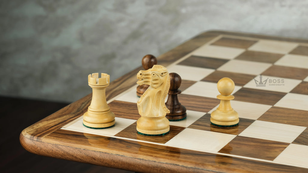 3.9” LAUGHING KNIGHT STAUNTON WEIGHTED CHESS PIECES