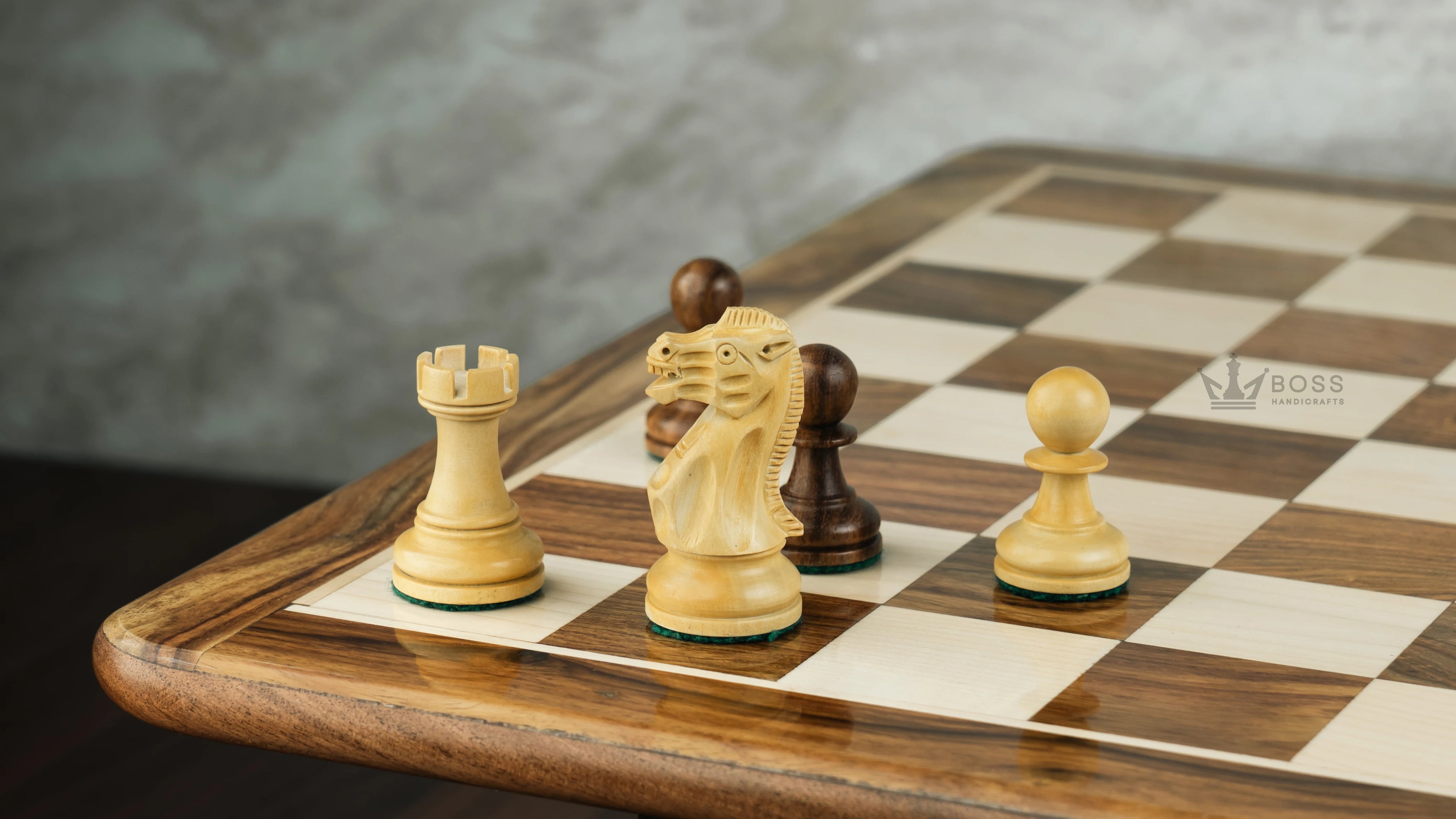 3.9” LAUGHING KNIGHT STAUNTON WEIGHTED CHESS PIECES