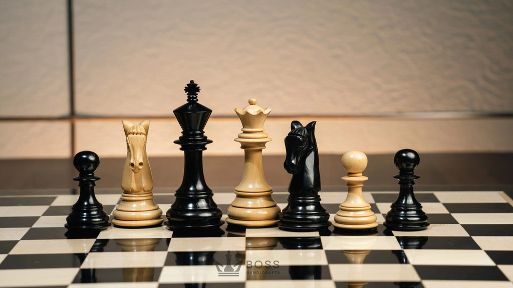 4.5” COLUMBIAN LUXURY STAUNTON EBONY TRIPLE WEIGHTED CHESS PIECES WITH 21” CHESSBOARD & STORAGE BOX