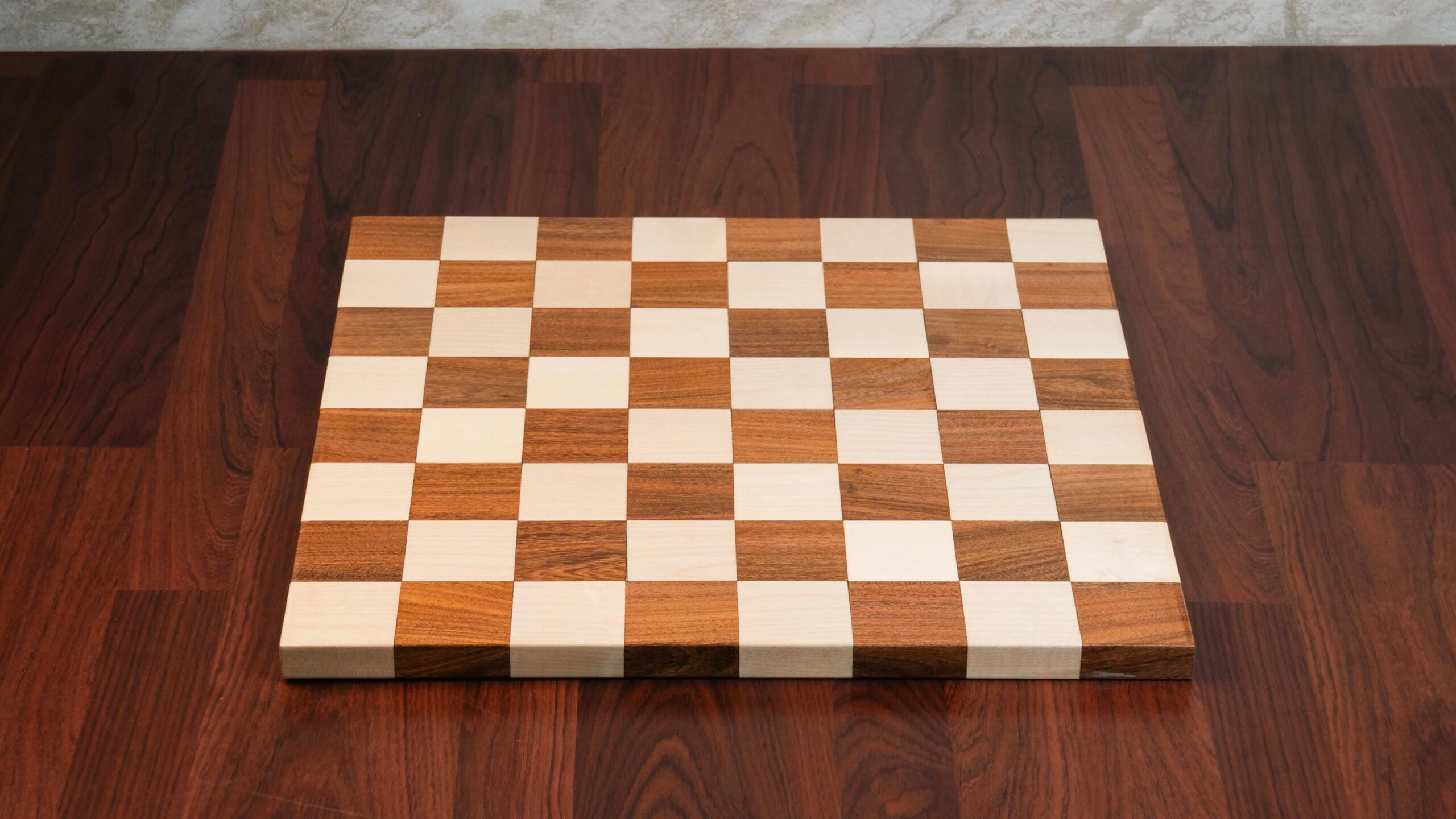16” BORDERLESS HARDWOOD CHESSBOARD - 50mm SQUARE