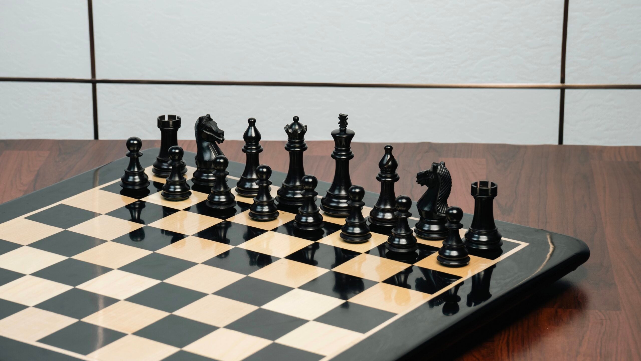 4” NOSEBAND KNIGHT STAUNTON EBONY TRIPLE WEIGHTED CHESS PIECES