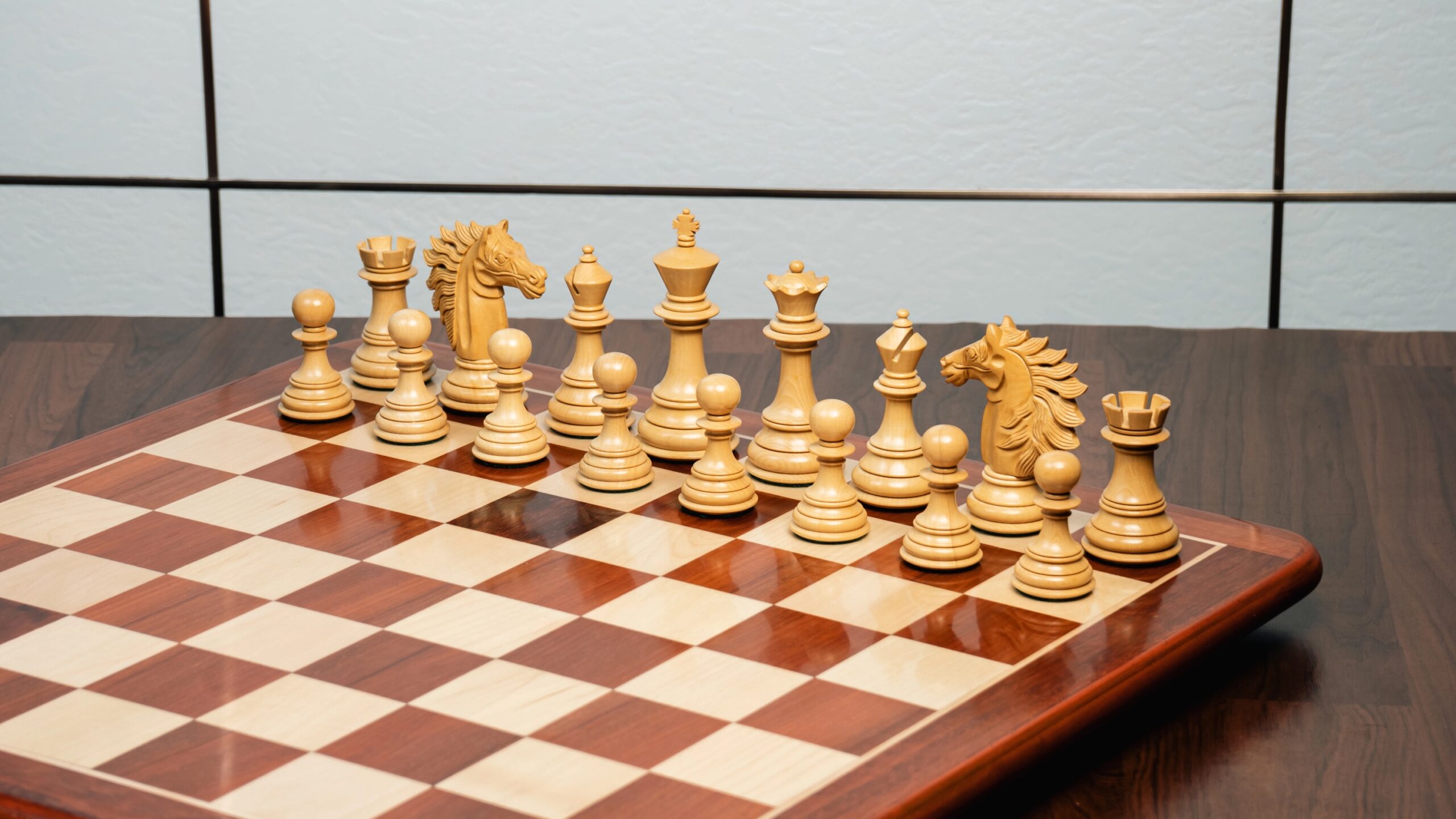 4.5” FLARE KNIGHT LUXURY STAUNTON PADAUK TRIPLE WEIGHTED CHESS PIECES WITH 21”  PADAUK CHESSBOARD & STORAGE BOX