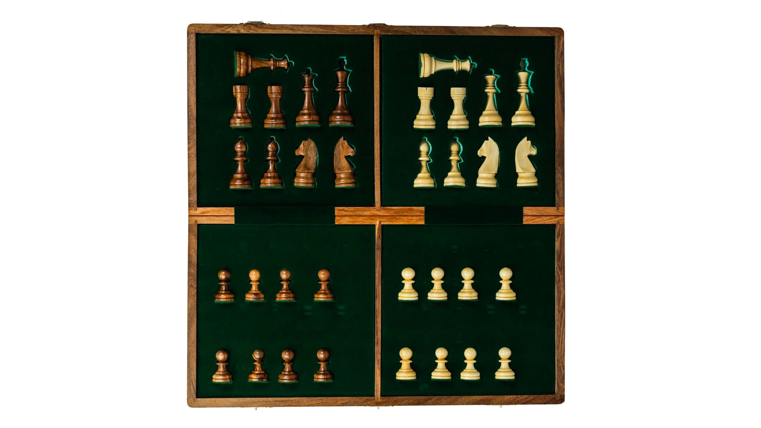 3.75” GERMAN KNIGHT STAUNTON CHESS PIECES WITH 20” FOLDING STORAGE CHESSBOARD & BAG