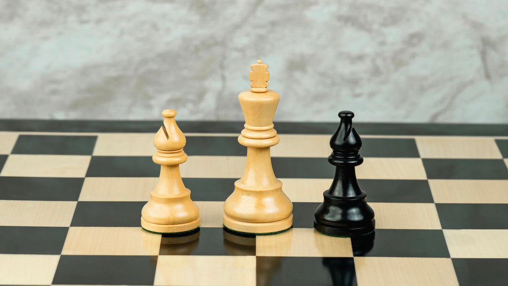 3.9” REYKJAVIK STAUNTON EBONISED WEIGHTED CHESS PIECES, 21” EBONY CHESSBOARD & STORAGE BOX