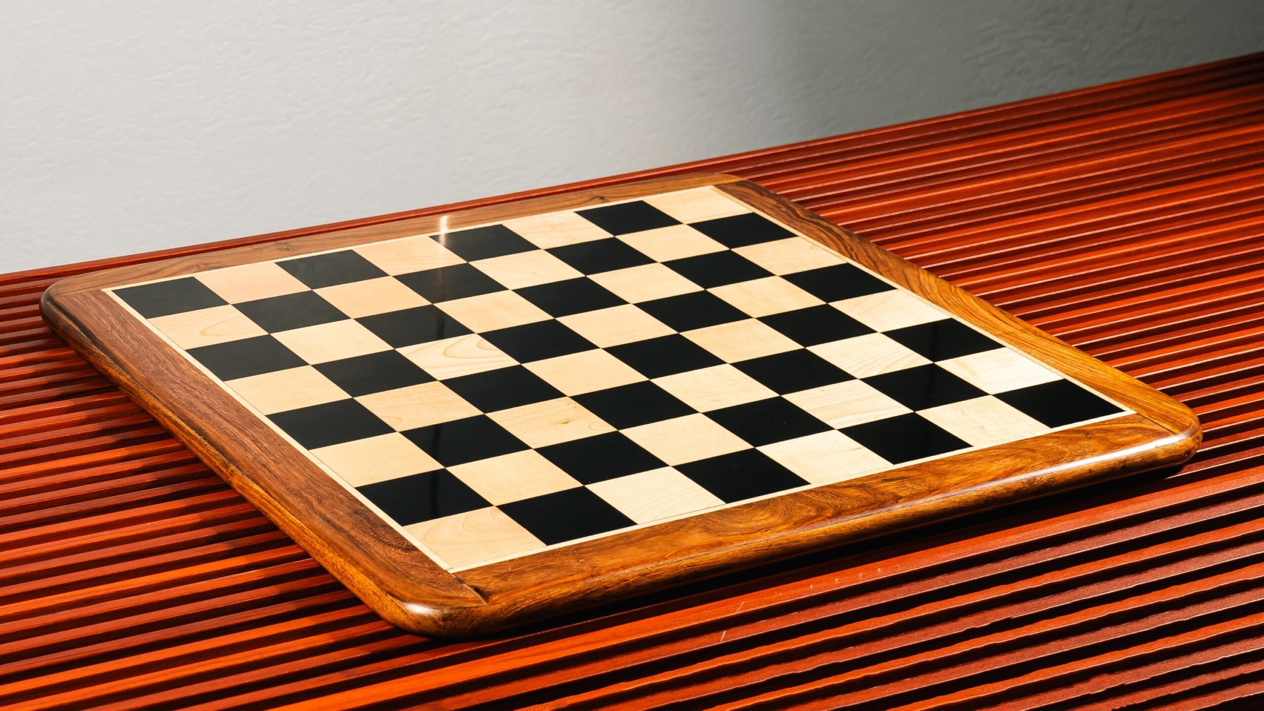 21” EBONY STYLE WITH GOLDEN ROSEWOOD BORDER CHESSBOARD 55mm SQUARE