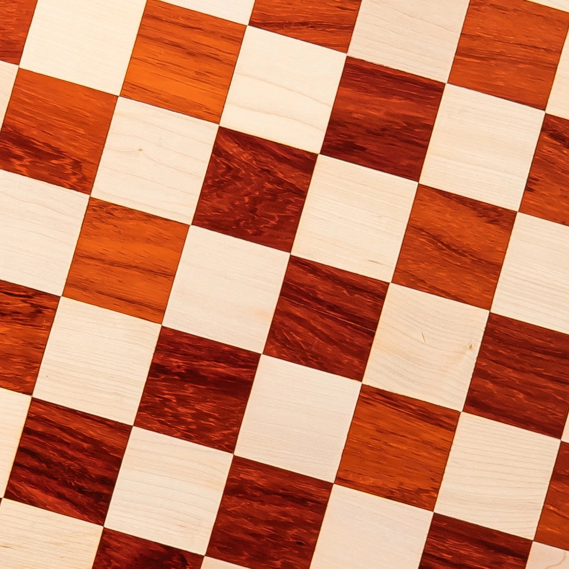 21” PADAUK (BUD) & MAPLE WOOD CHESSBOARD 55 mm SQUARE