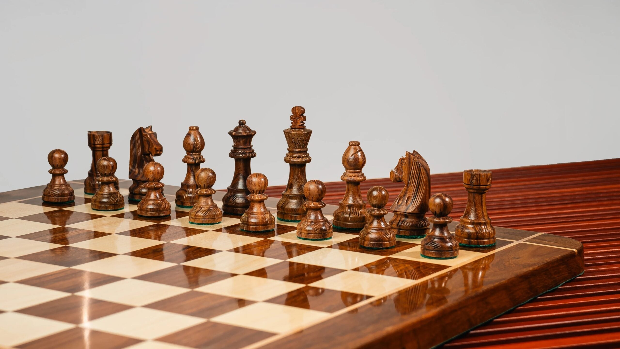 3.75” CARVED GERMAN KNIGHT STAUNTON WEIGHTED CHESS PIECES WITH 21” GOLDEN ROSEWOOD CHESSBOARD