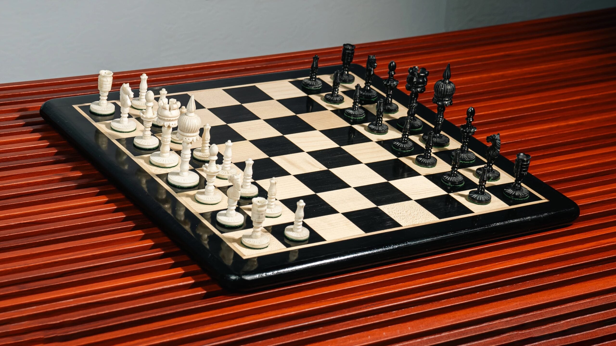 3.6”GUMAT CHESS PIECES - CAMEL BONE SERIES