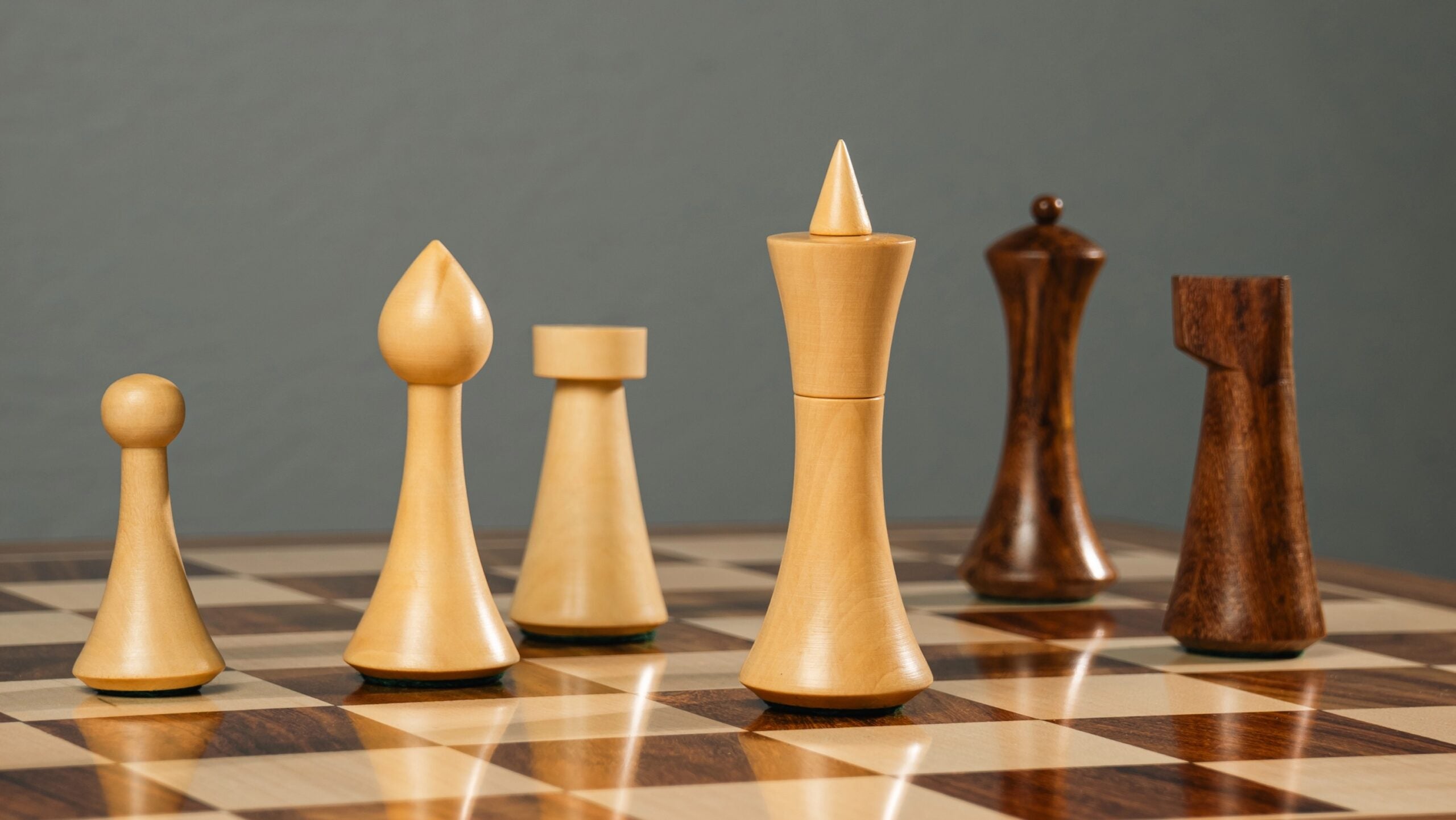 4” HERMAN OHME MINIMALIST GOLDEN ROSEWOOD CHESS PIECES