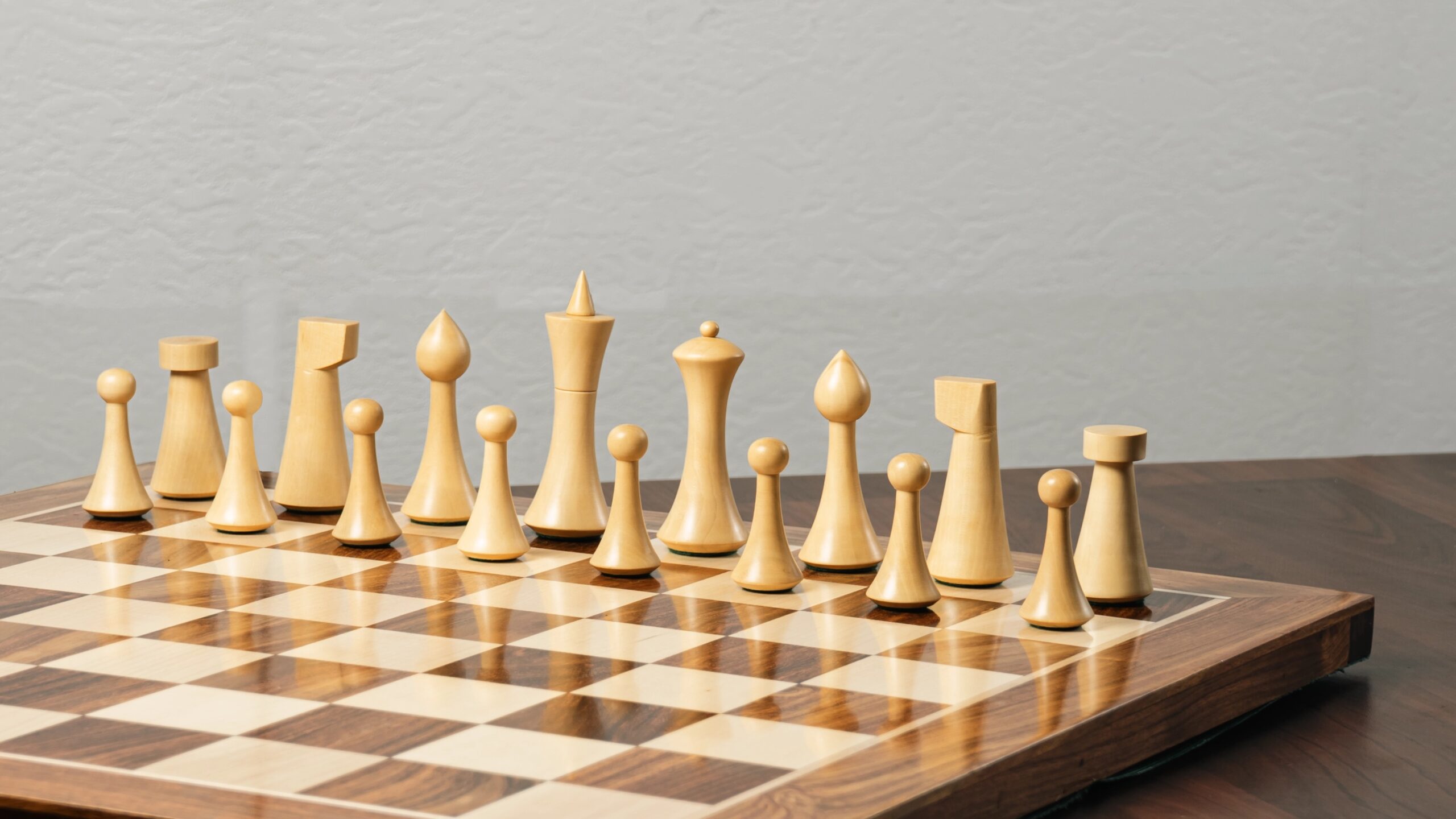 4” HERMAN OHME MINIMALIST GOLDEN ROSEWOOD CHESS PIECES