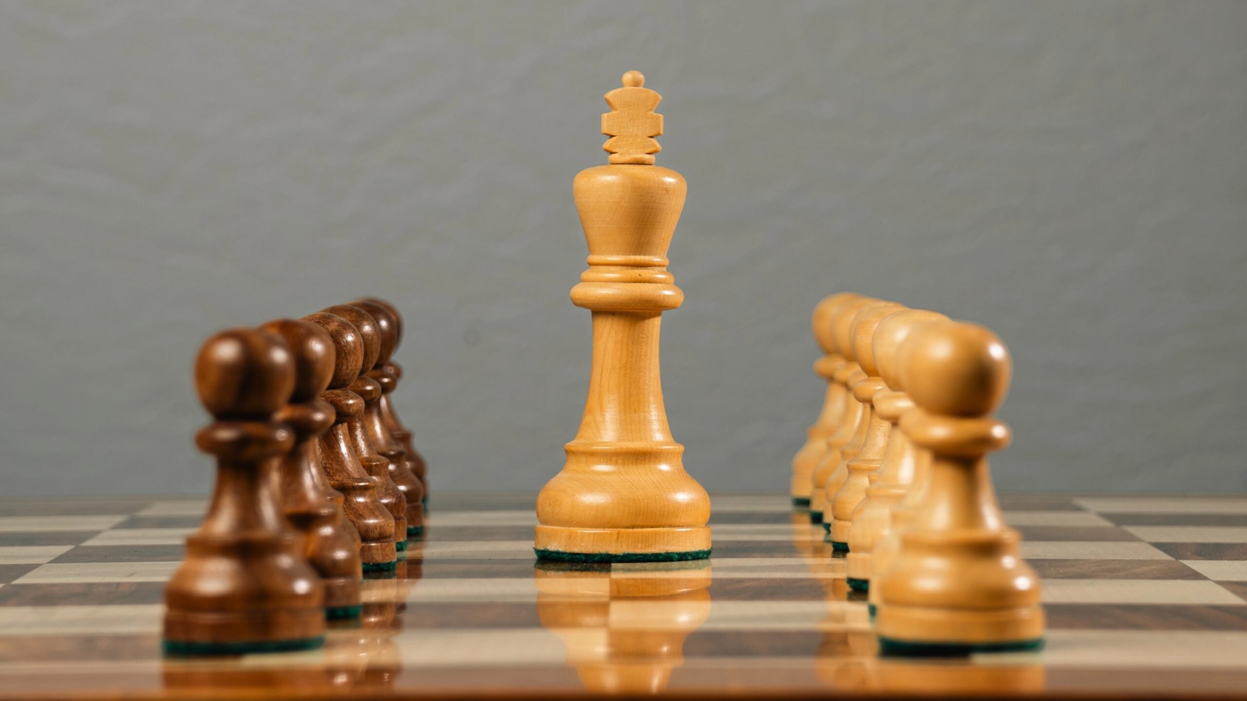 3.8” REYKJAVIK STAUNTON WOODEN WEIGHTED CHESS PIECES