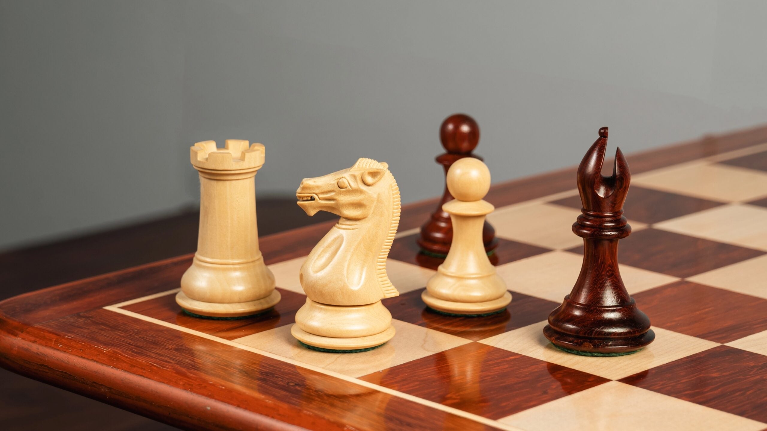 3.8” ROYAL KNIGHT STAUNTON TRIPLE WEIGHTED CHESS PIECES