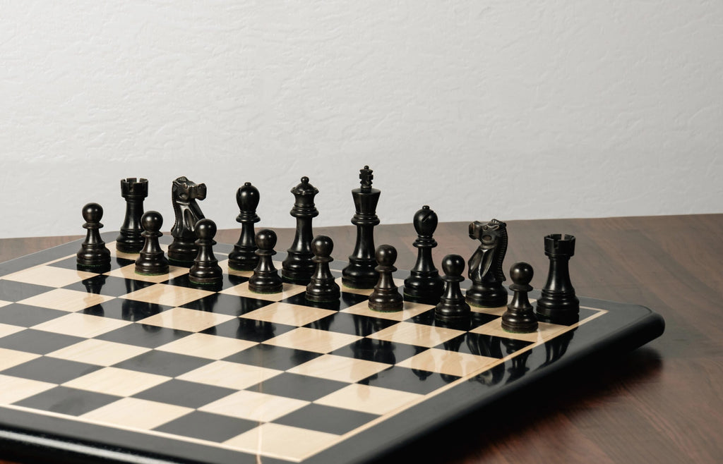 3.8” EBONISED REYKJAVIK STAUNTON WEIGHTED CHESS PIECES