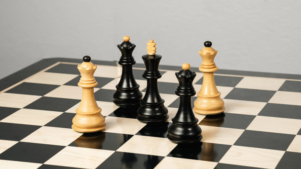 3.9” RUSSIAN ZAGREB 1959’ EBONISED WEIGHTED CHESS PIECES WITH EXTRA QUEENS