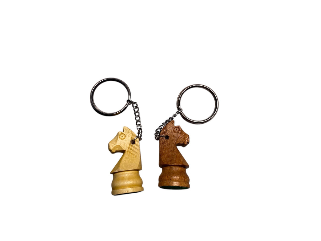 2.5” STAUNTON MAGNETIC CHESS PIECES KEYCHAIN PACK OF 6