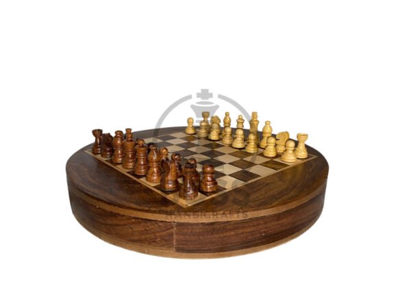 9” ROUND MAGNETIC TRAVEL CHESS SET - Image 2