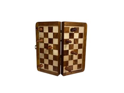 7 “ TRAVEL FOLDING MAGNETIC CHESS SET - Image 3
