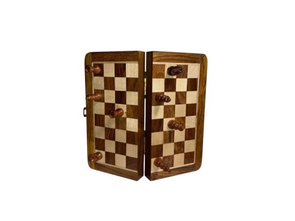 7 “ TRAVEL FOLDING MAGNETIC CHESS SET - Image 2