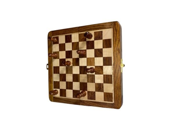 7 “ TRAVEL FOLDING MAGNETIC CHESS SET - Image 3