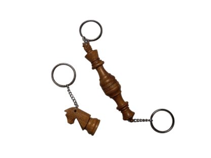2.5” STAUNTON MAGNETIC CHESS PIECES KEYCHAIN PACK OF 3 - Image 2