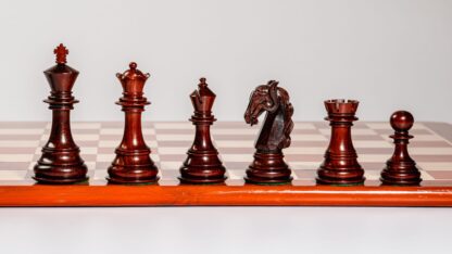 4.5” COLUMBIAN STAUNTON SERIES LUXURY TRIPLE WEIGHTED CHESS PIECES WITH 21” BOARD & BOX - Image 6