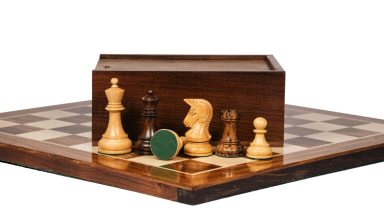 1970s Dubrovnik chess pieces on 21 inch golden rosewood wooden chessboard with storage box – premium Indian chess set.