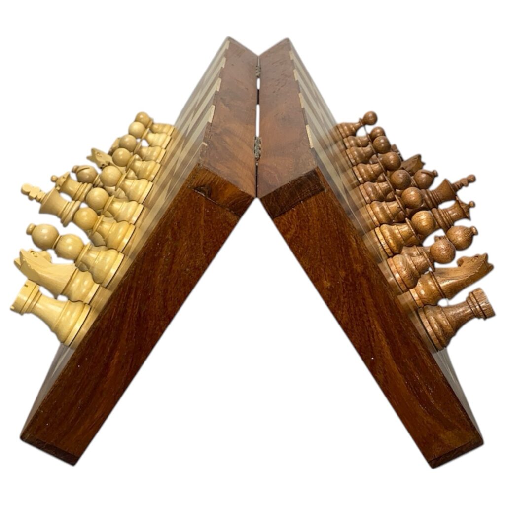 The Ultimate Guide to Choosing the Best Chess Set for Beginners