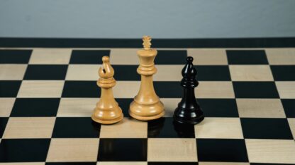 4” NOSEBAND KNIGHT STAUNTON EBONY TRIPLE WEIGHTED CHESS PIECES WITH 21” EBONY BOARD & BOX